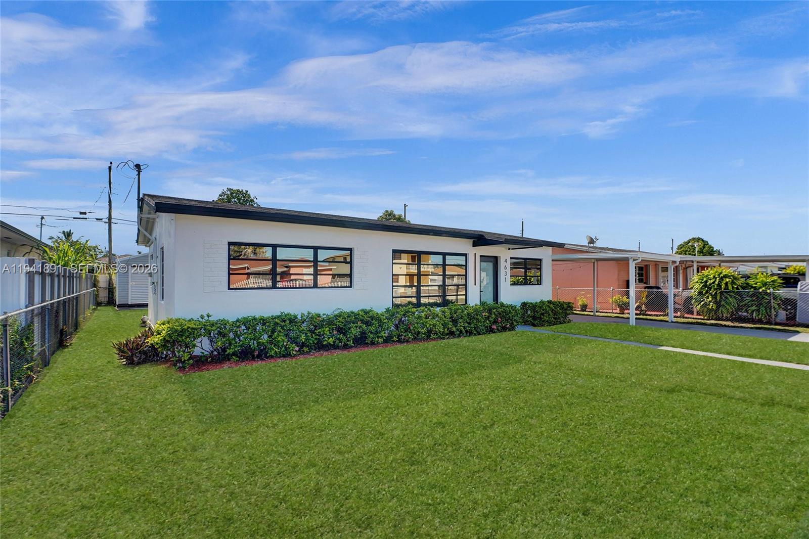 INGLESIDE PARK - Residential