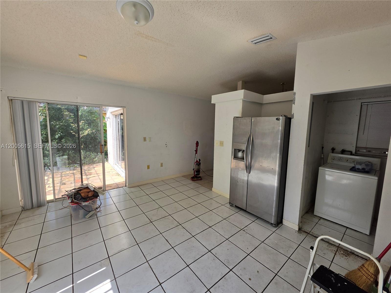 LAKES OF THE MEADOW-MEADO - Residential