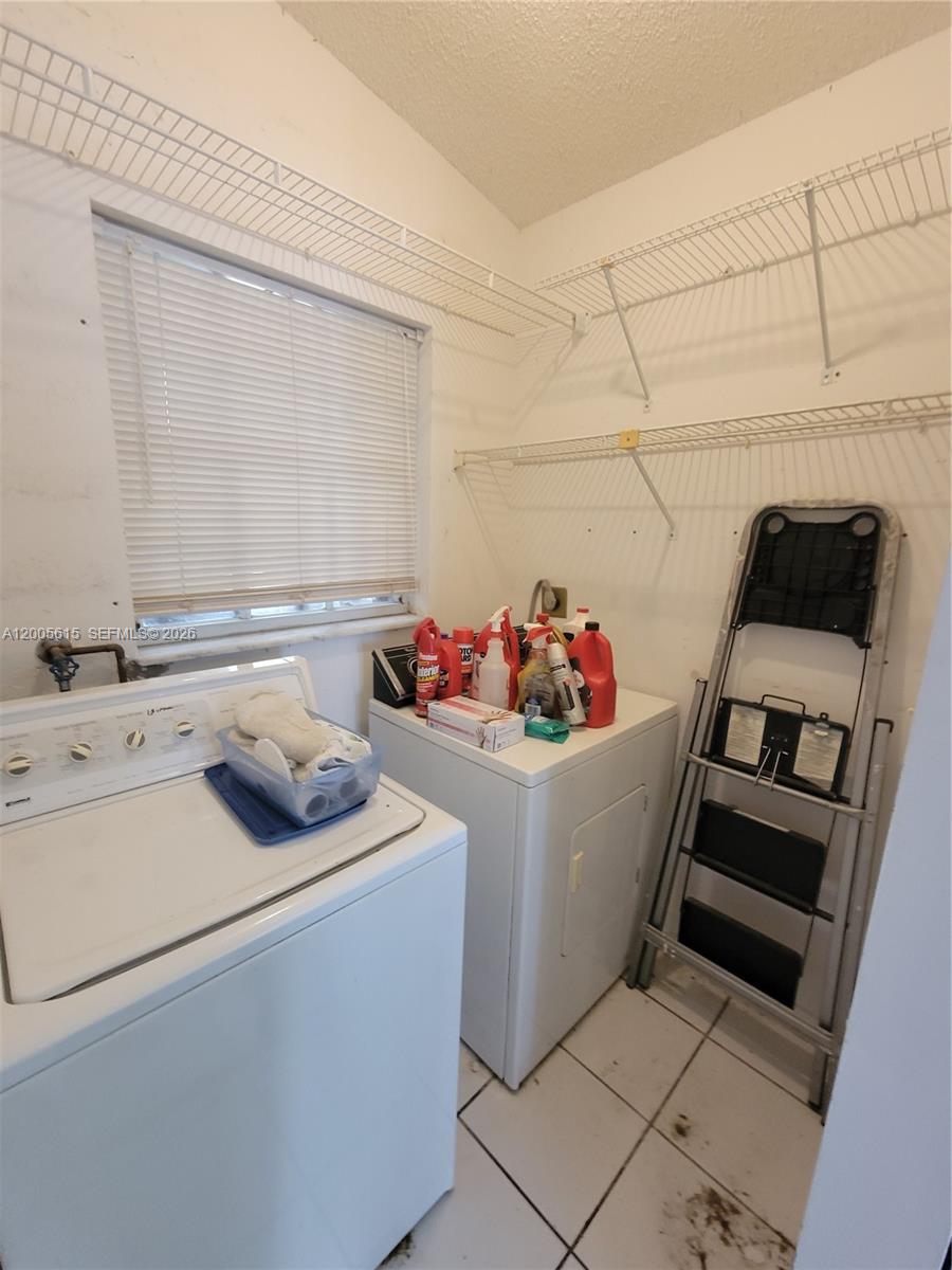 LAKES OF THE MEADOW-MEADO - Residential