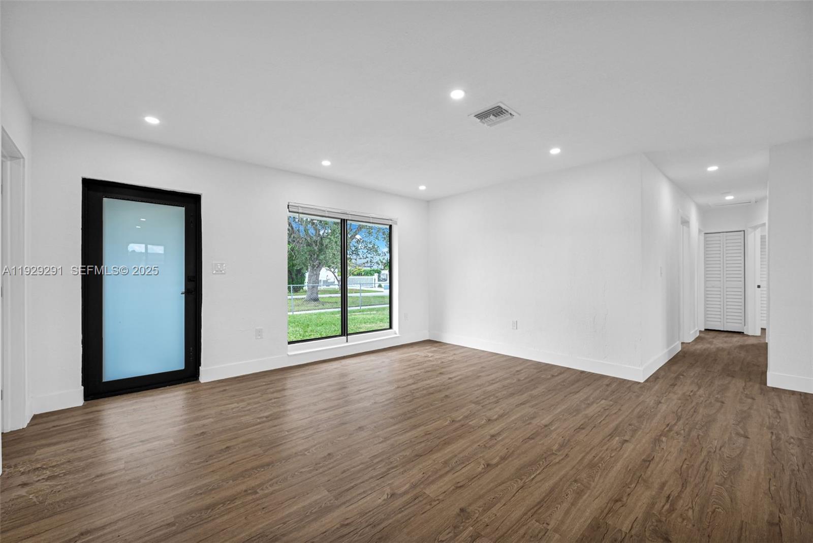 RICHMOND HEIGHTS - Residential