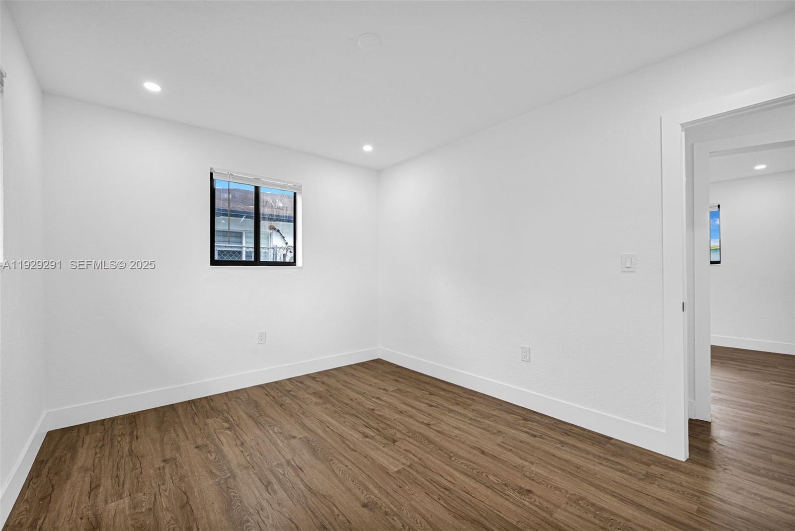 RICHMOND HEIGHTS - Residential