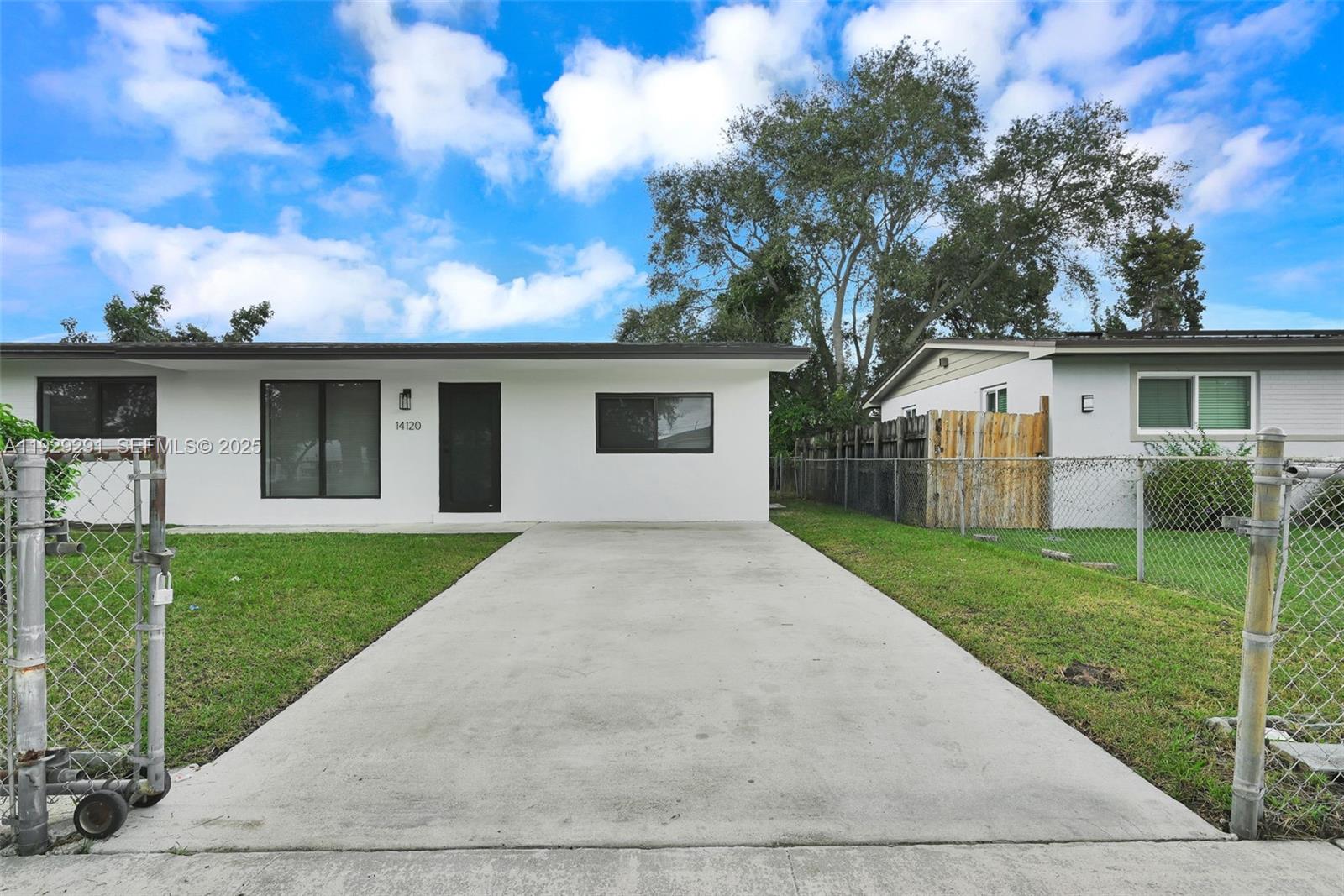 RICHMOND HEIGHTS - Residential