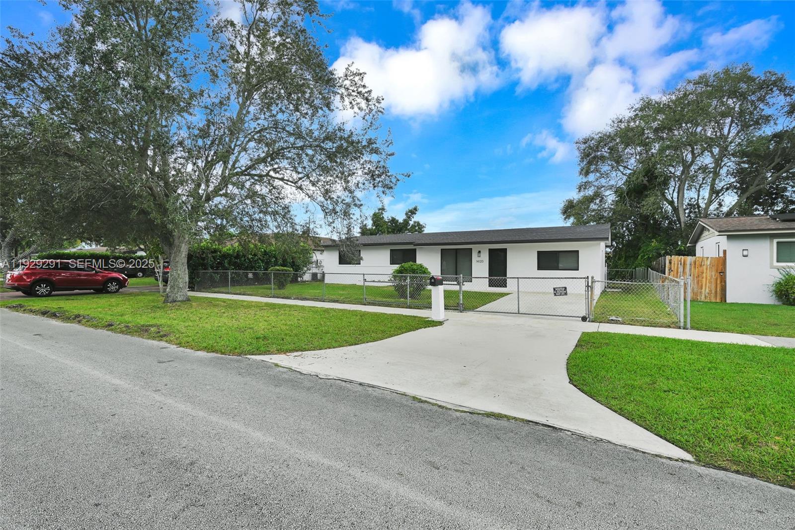 RICHMOND HEIGHTS - Residential