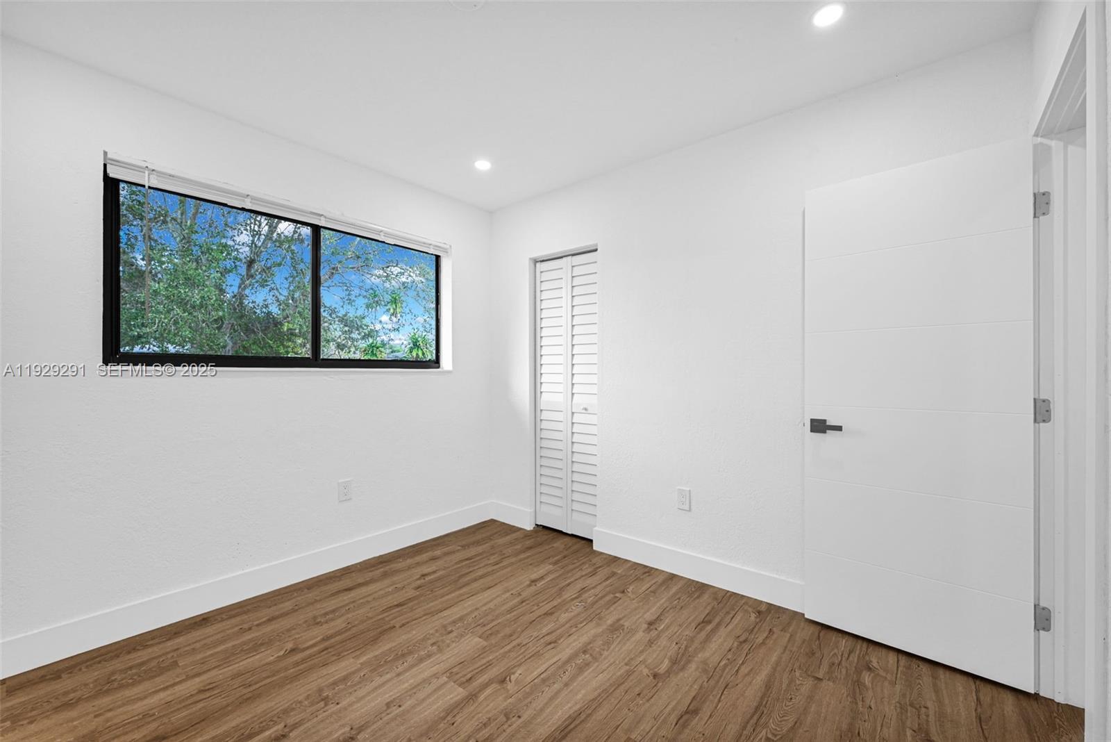 RICHMOND HEIGHTS - Residential