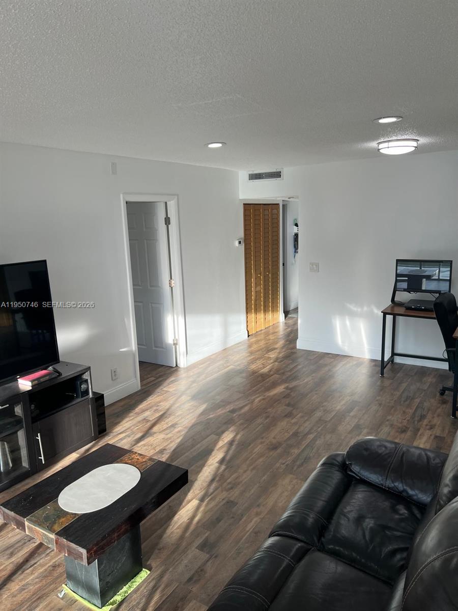 HOLIDAY SPRINGS VILLAGE 1 - Residential