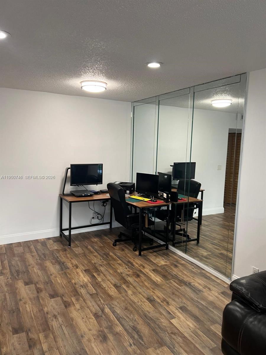 HOLIDAY SPRINGS VILLAGE 1 - Residential