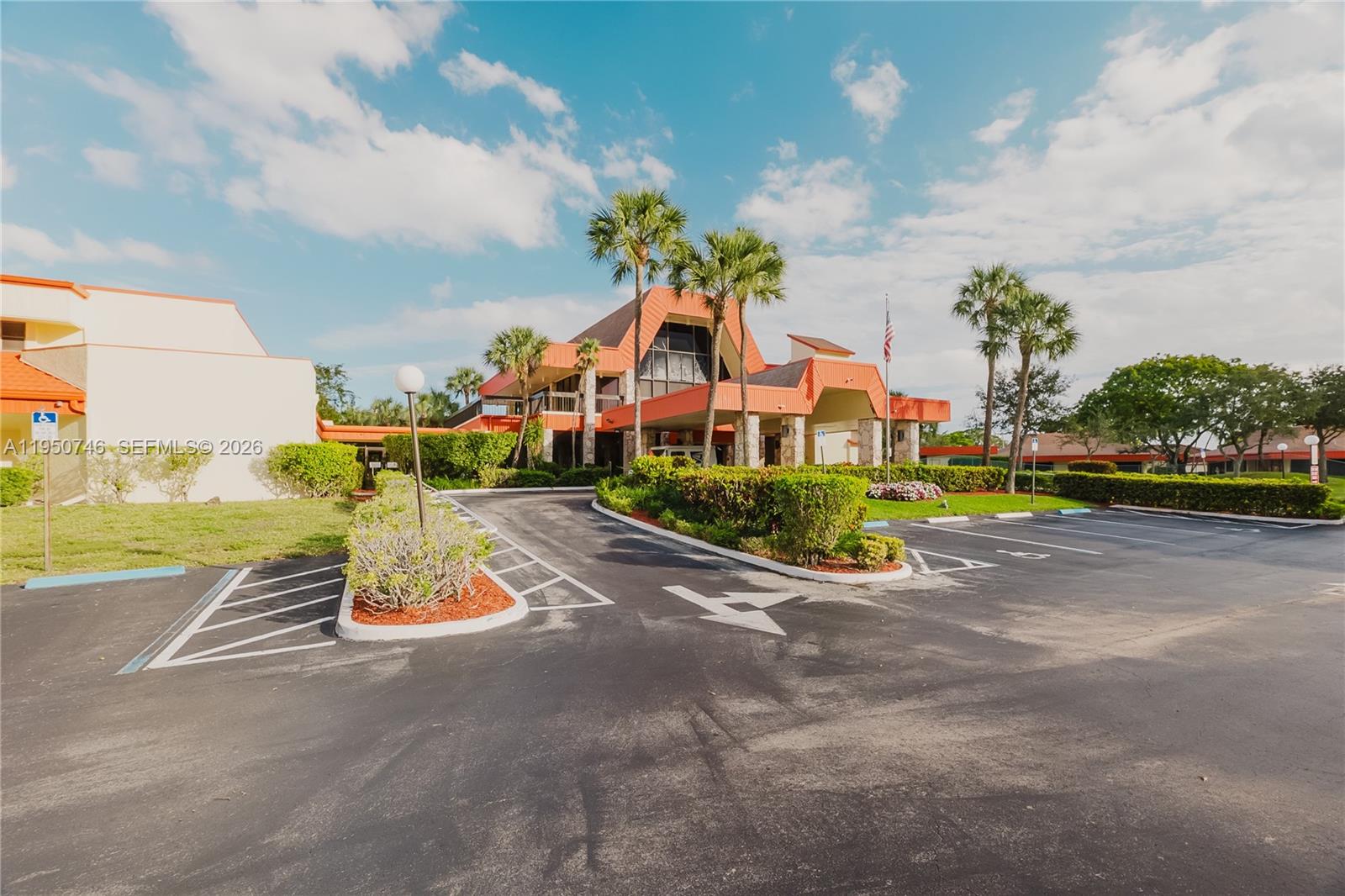 HOLIDAY SPRINGS VILLAGE 1 - Residential