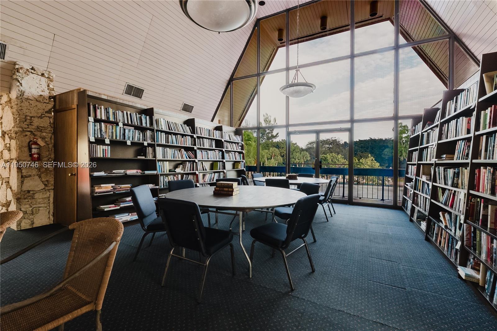 HOLIDAY SPRINGS VILLAGE 1 - Residential