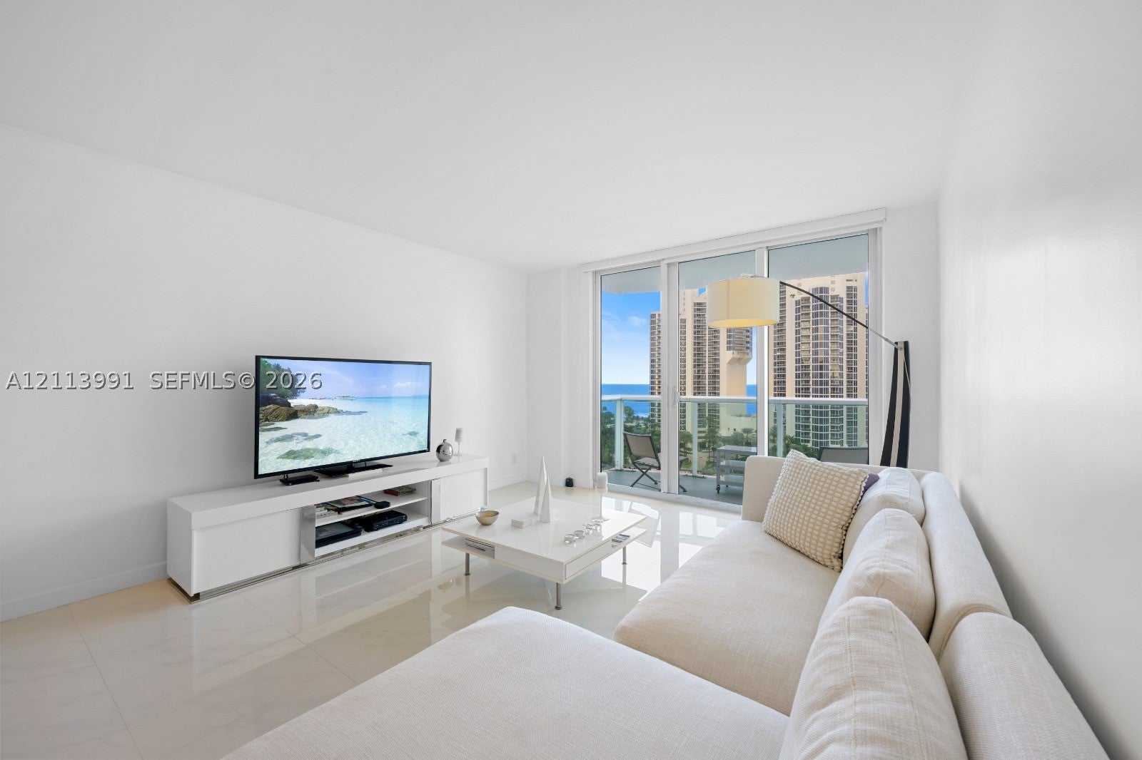 19370 Collins Ave 1411