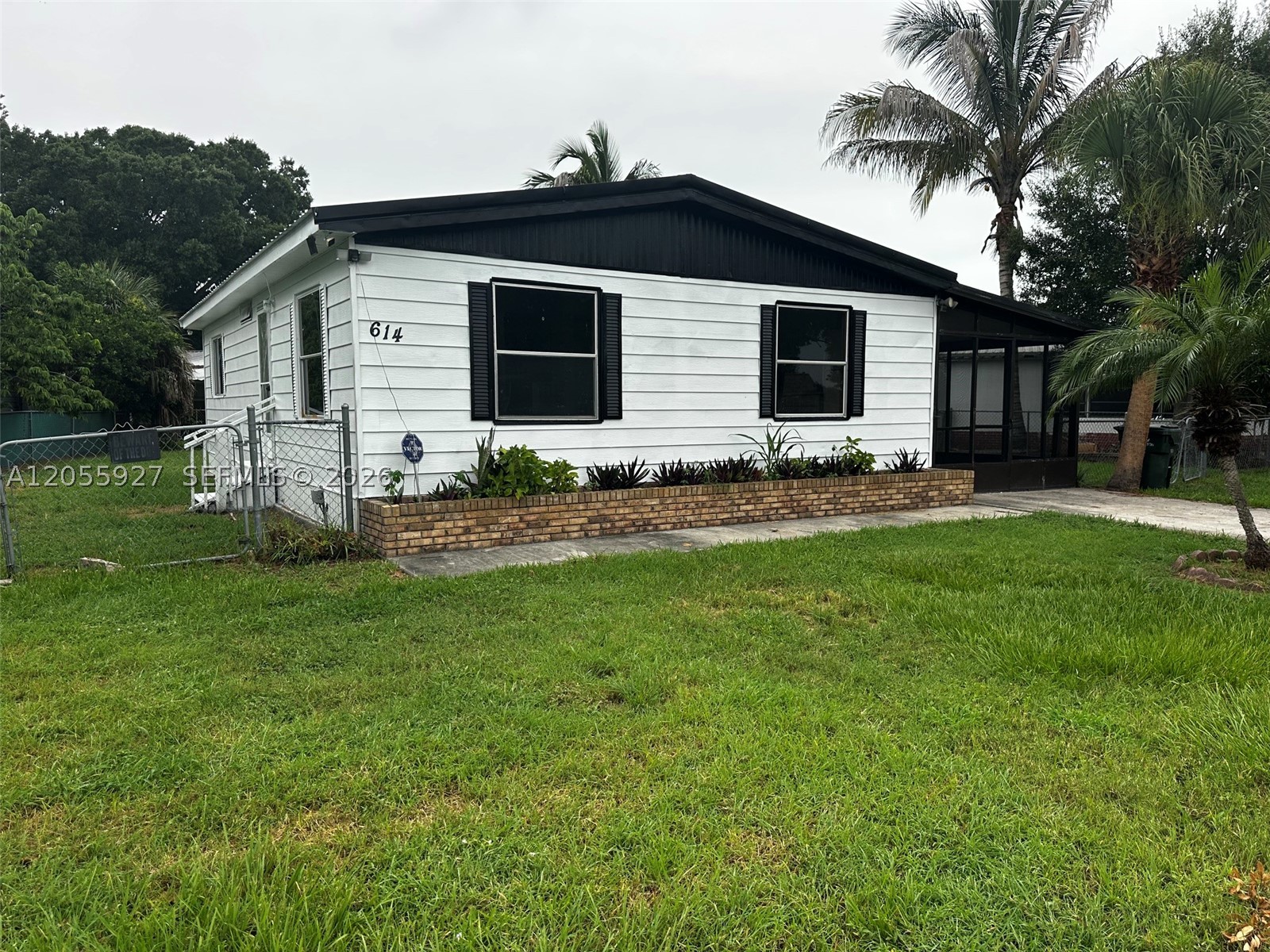 614 BOWDEN RD