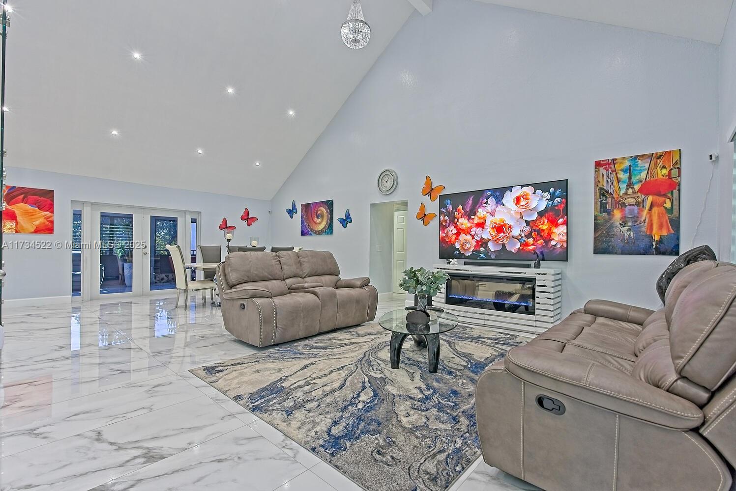 REDLANDS - Residential