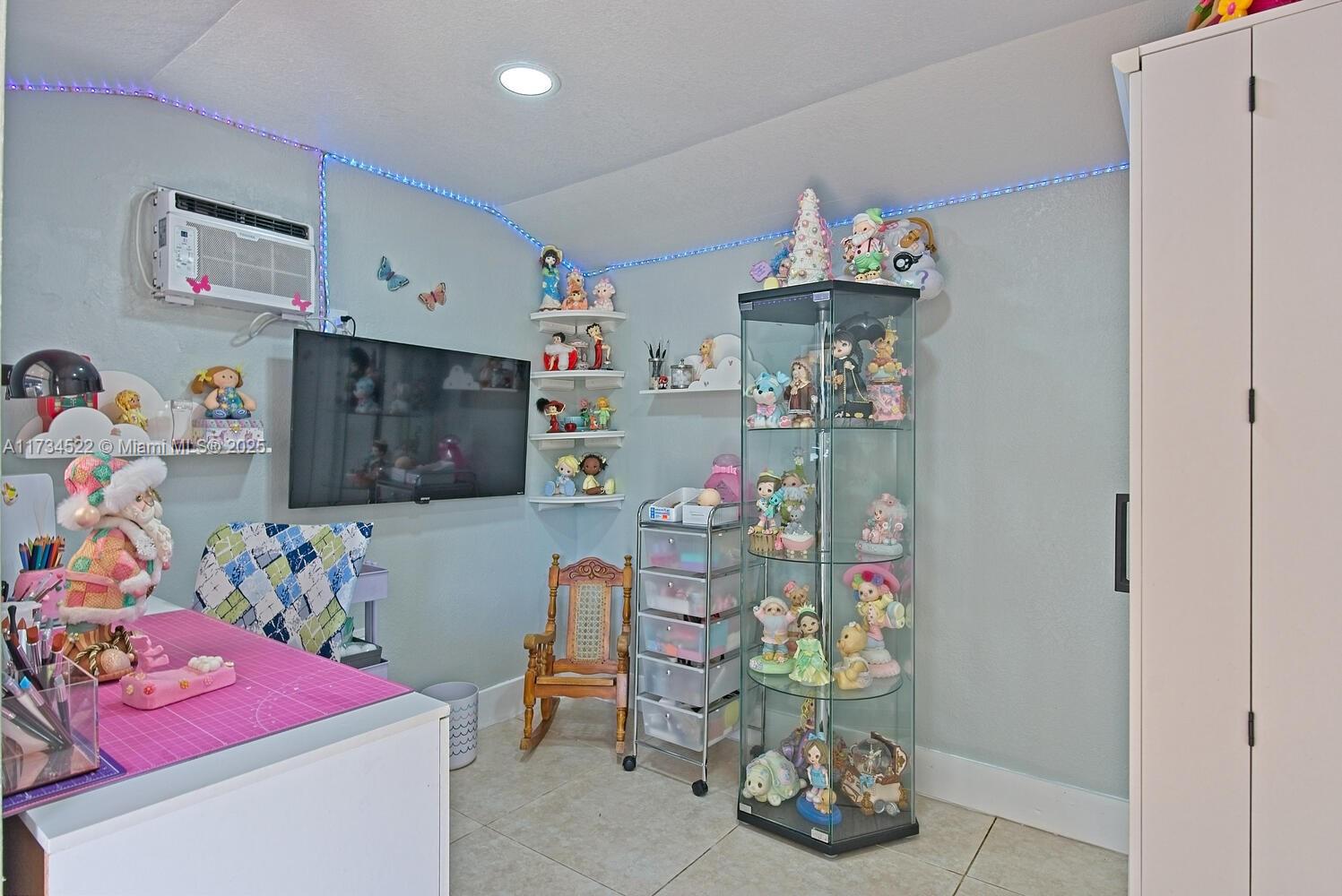 REDLANDS - Residential