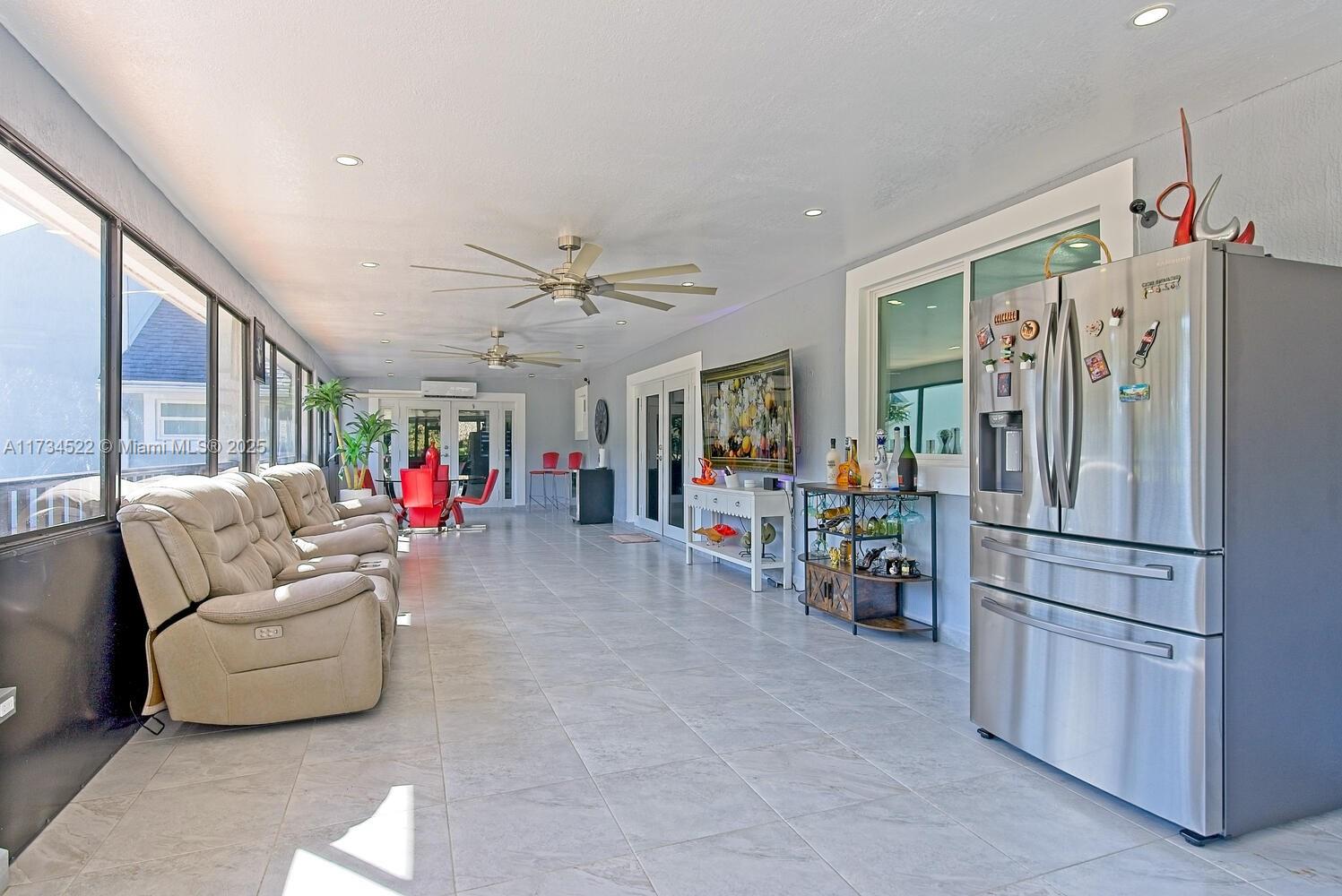 REDLANDS - Residential
