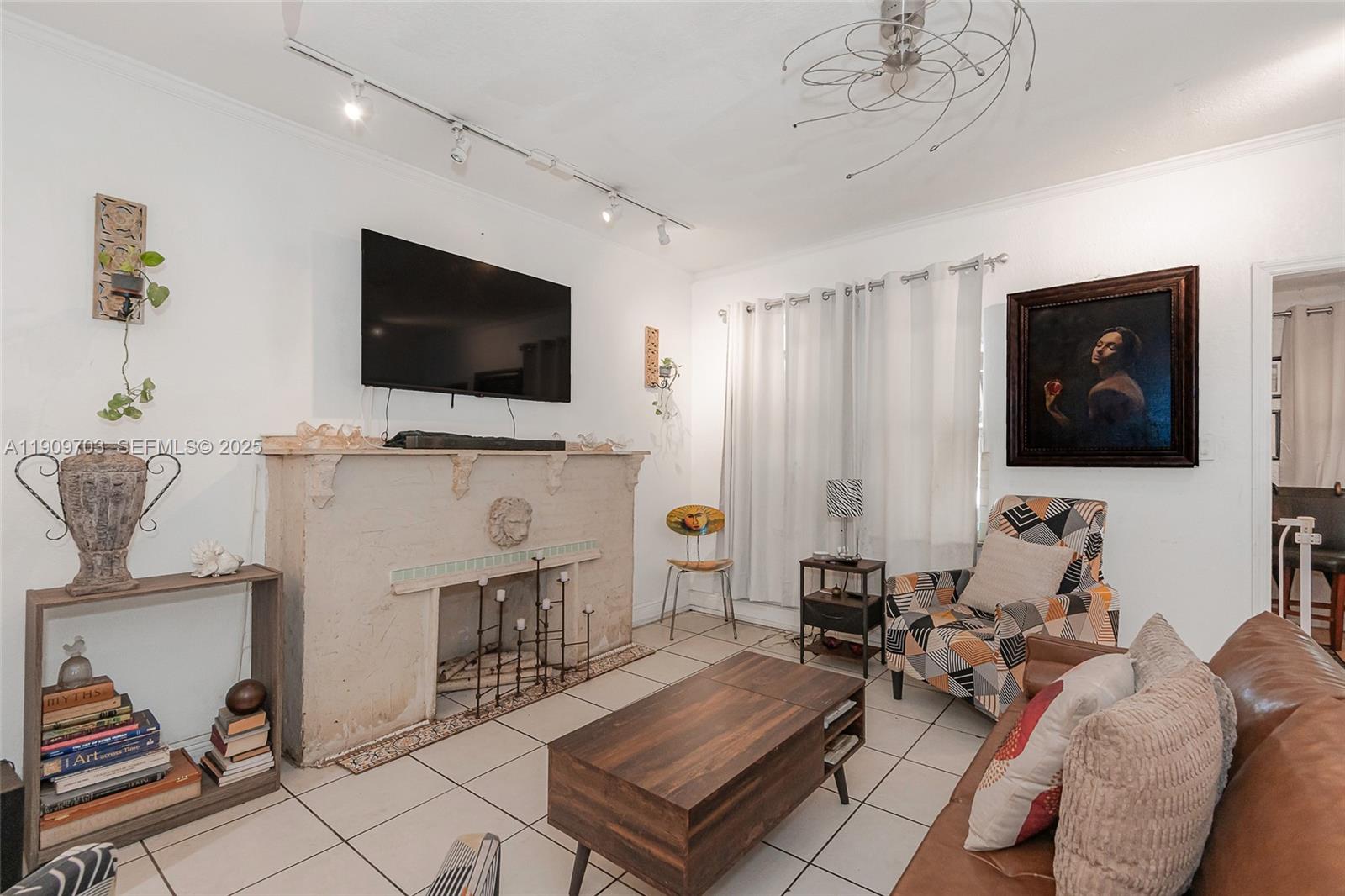 LAWRENCE ESTATE LAND COS - Residential Income