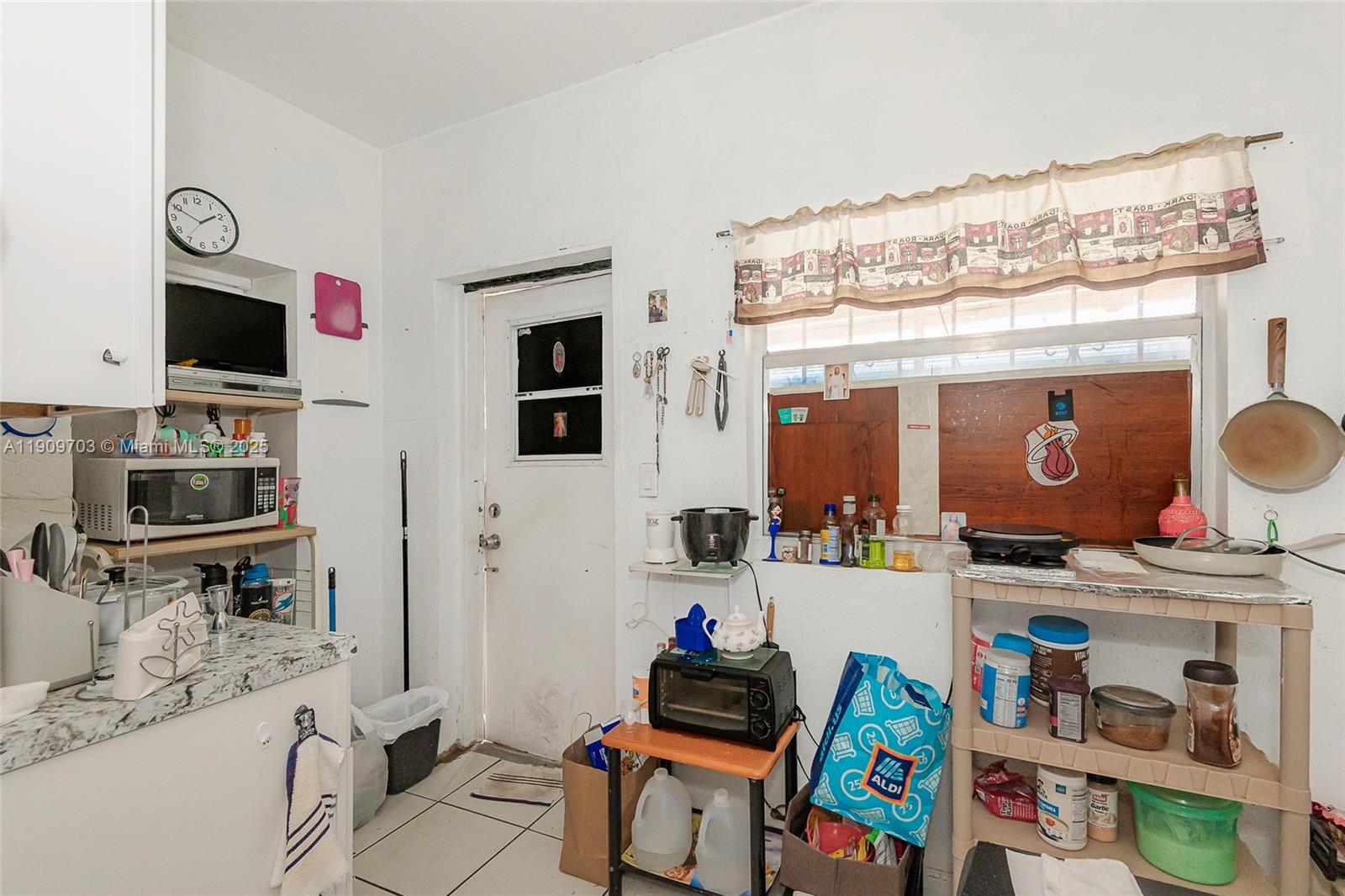 LAWRENCE ESTATE LAND COS - Residential Income