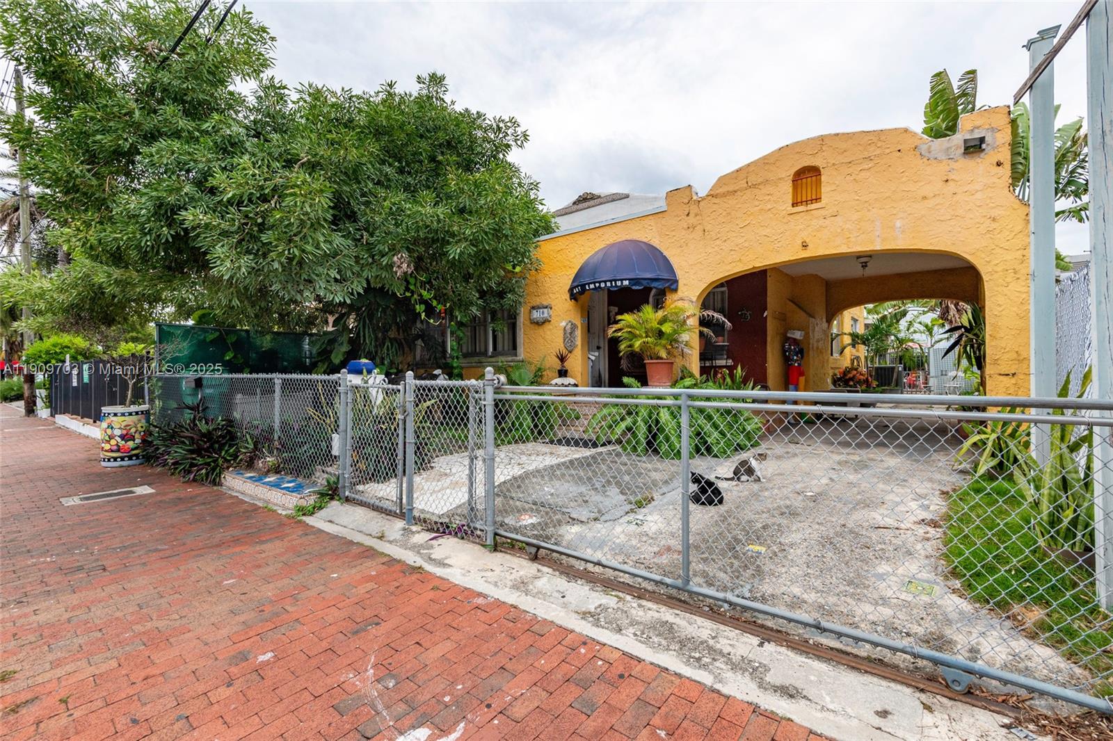 LAWRENCE ESTATE LAND COS - Residential Income