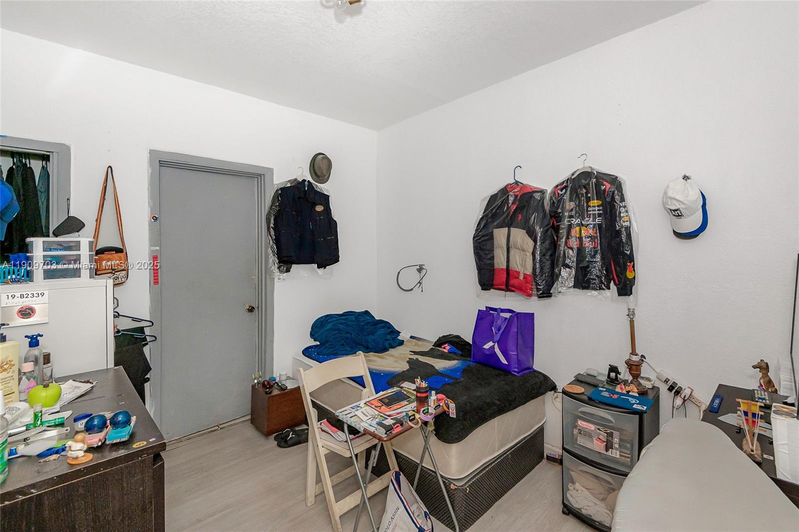 LAWRENCE ESTATE LAND COS - Residential Income