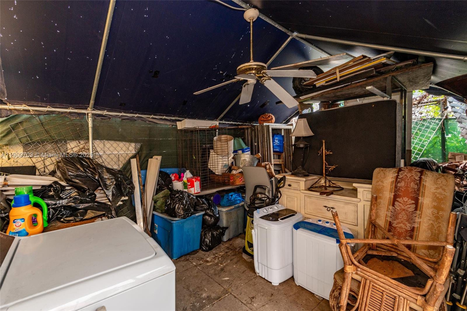 LAWRENCE ESTATE LAND COS - Residential Income