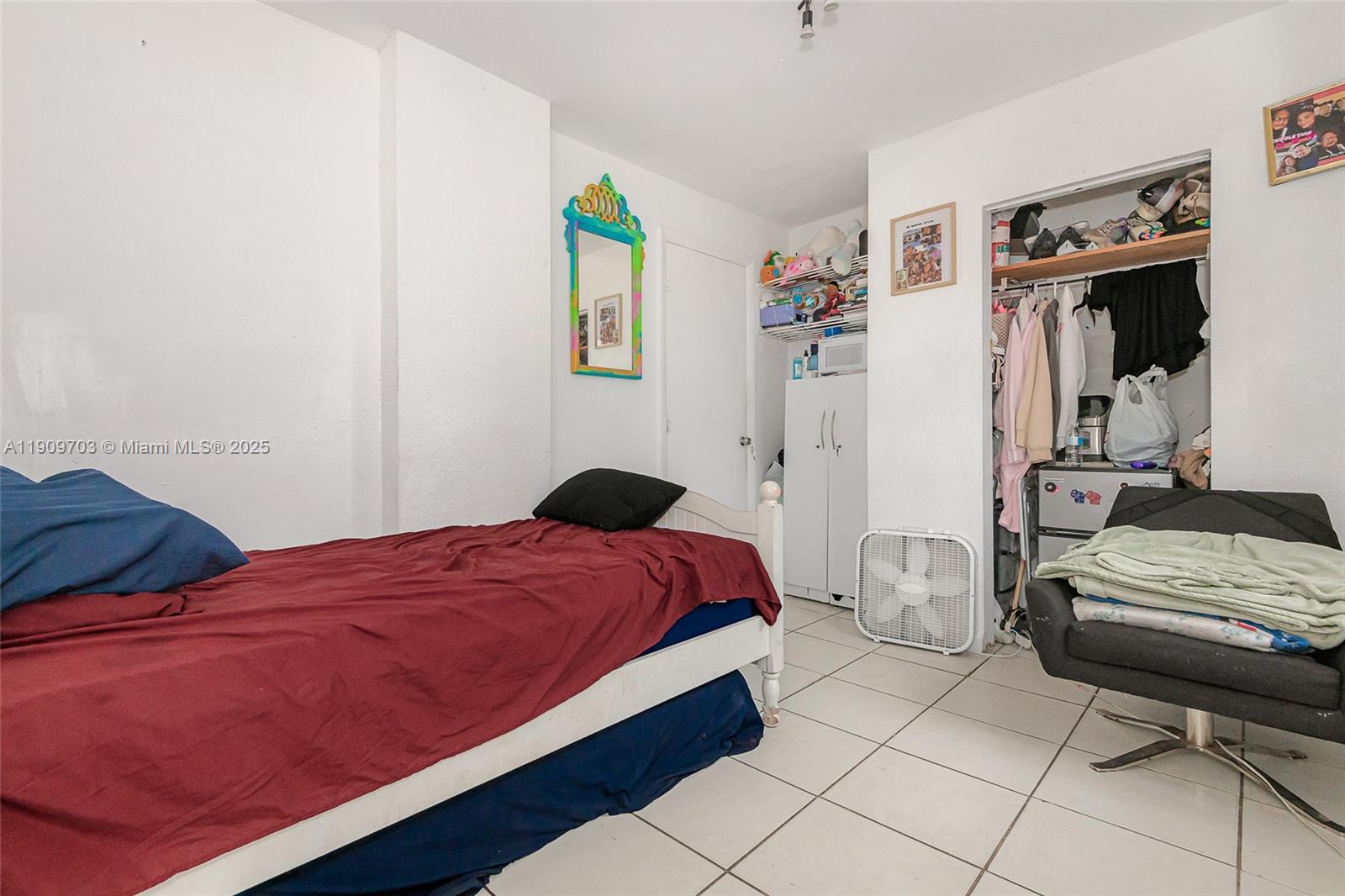 LAWRENCE ESTATE LAND COS - Residential Income