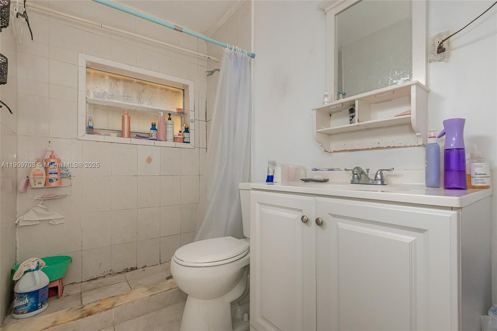 LAWRENCE ESTATE LAND COS - Residential Income