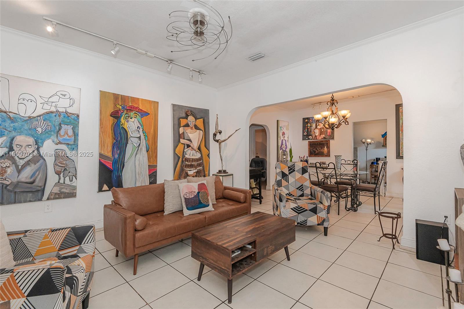 LAWRENCE ESTATE LAND COS - Residential Income