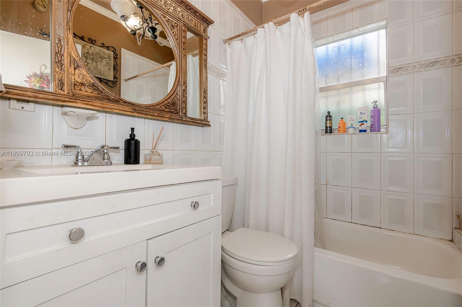 LAWRENCE ESTATE LAND COS - Residential Income