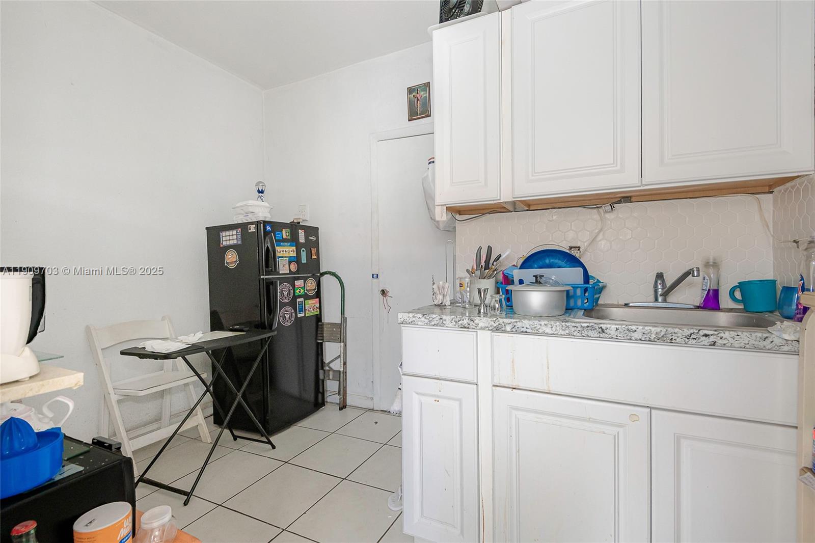 LAWRENCE ESTATE LAND COS - Residential Income