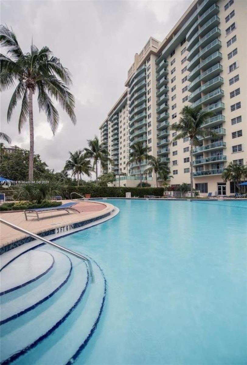 Property for Sale at 19380 Collins Ave 224, Sunny Isles Beach, Miami-Dade County, Florida - Bedrooms: 1 
Bathrooms: 1  - $375,000