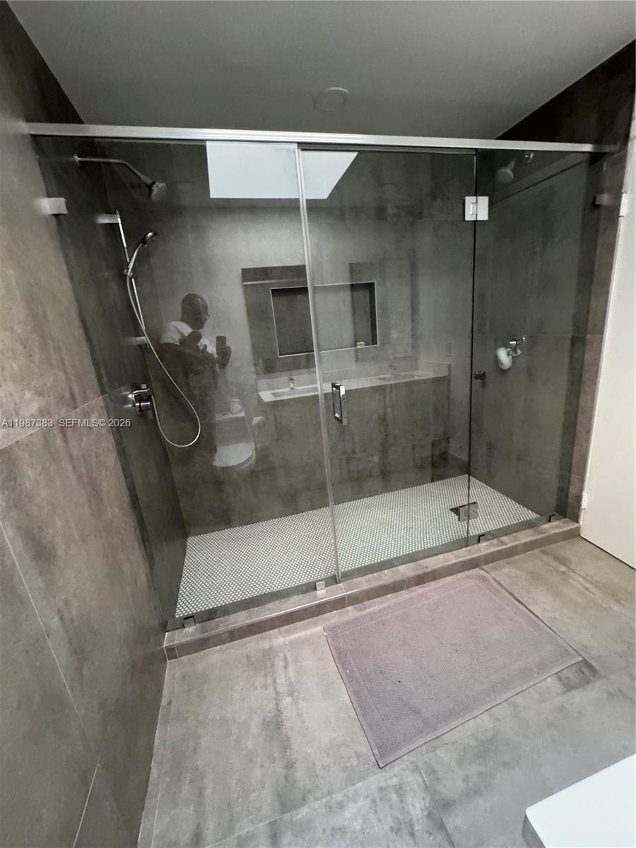 VILLAS ON THE GREEN - Residential