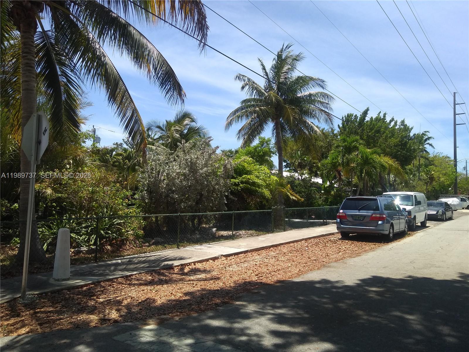 KW KW REALTY CO'S FIRST SU - Residential