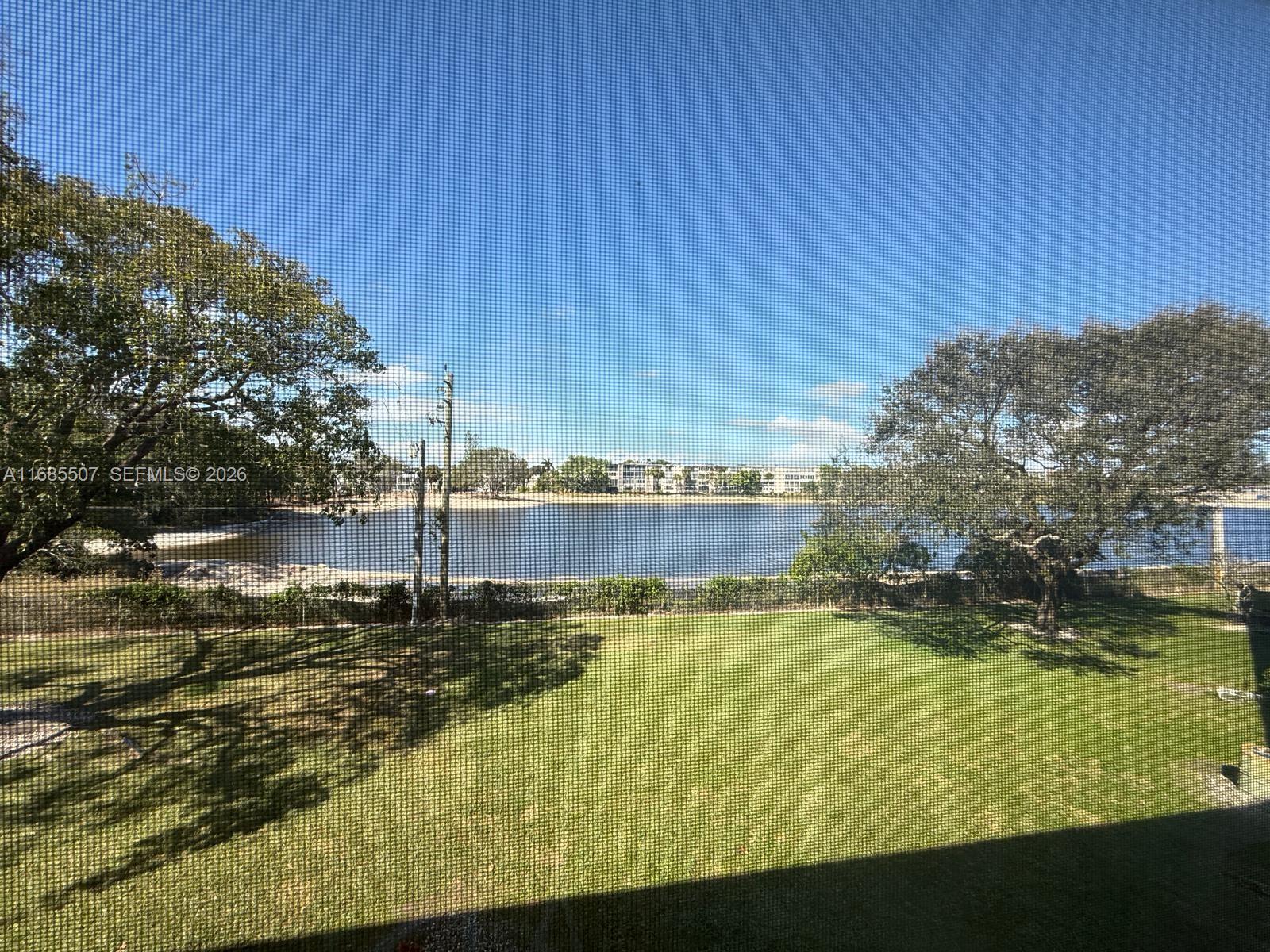 SOUTHAMPTON CONDO - Residential