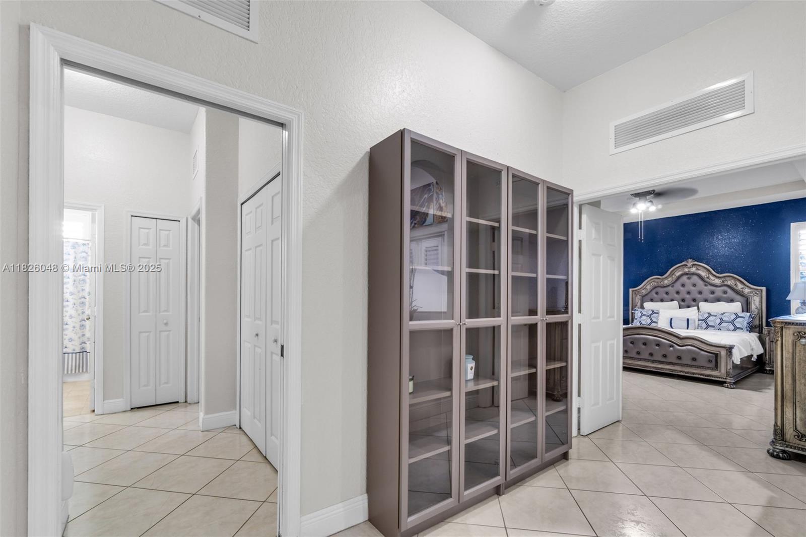 SOUTH KENDALL ESTATES - Residential