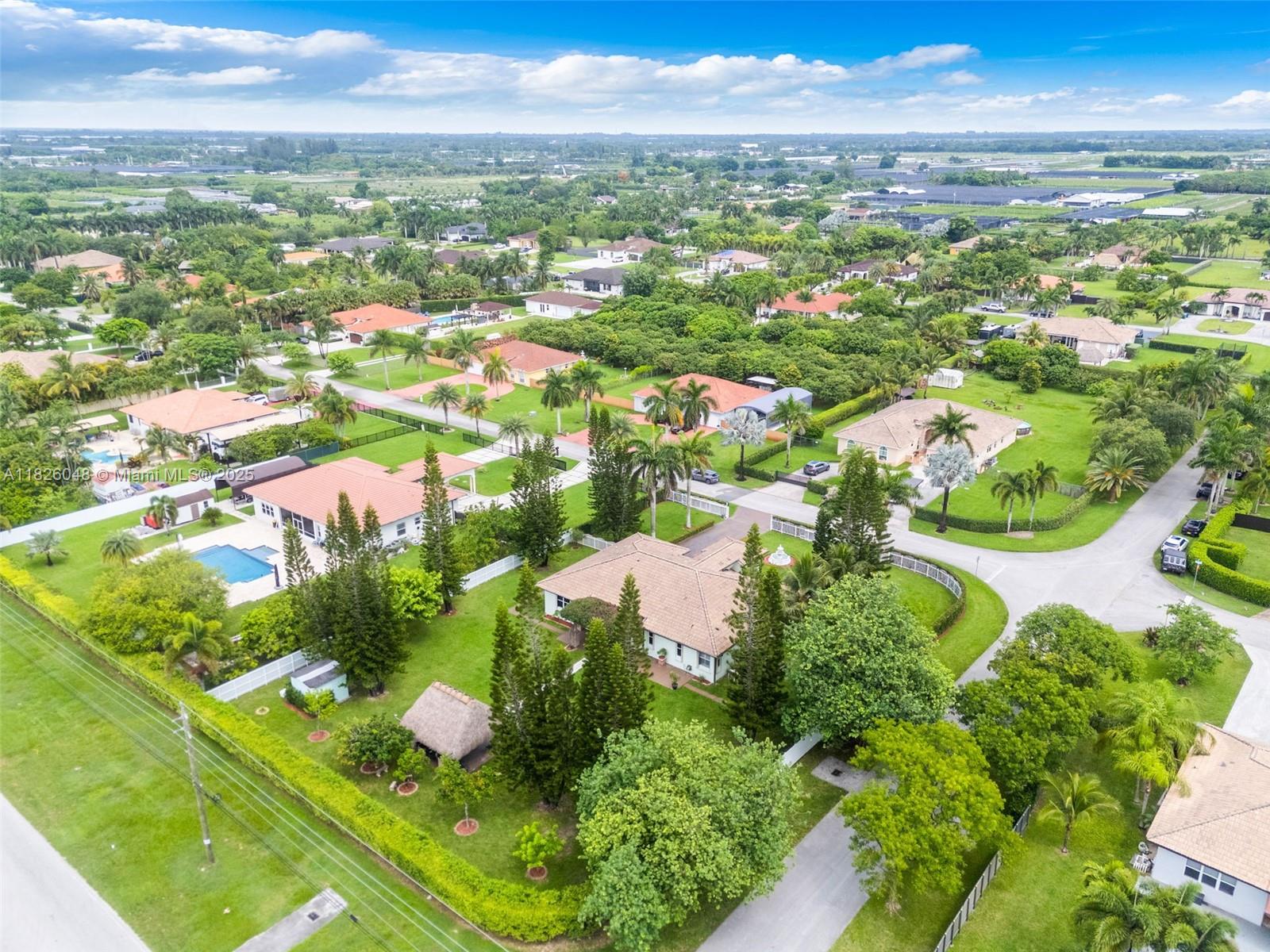 SOUTH KENDALL ESTATES - Residential