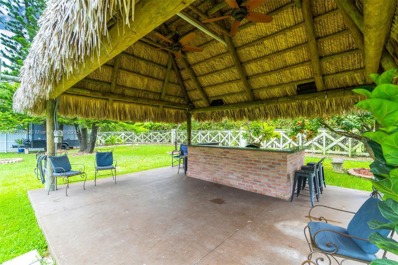 SOUTH KENDALL ESTATES - Residential