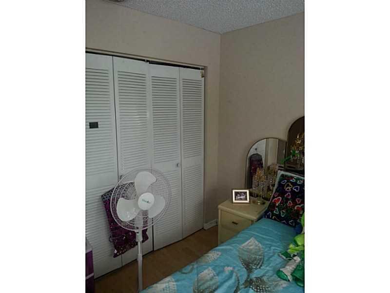 MILLER VILLAS CONDO - Residential Lease