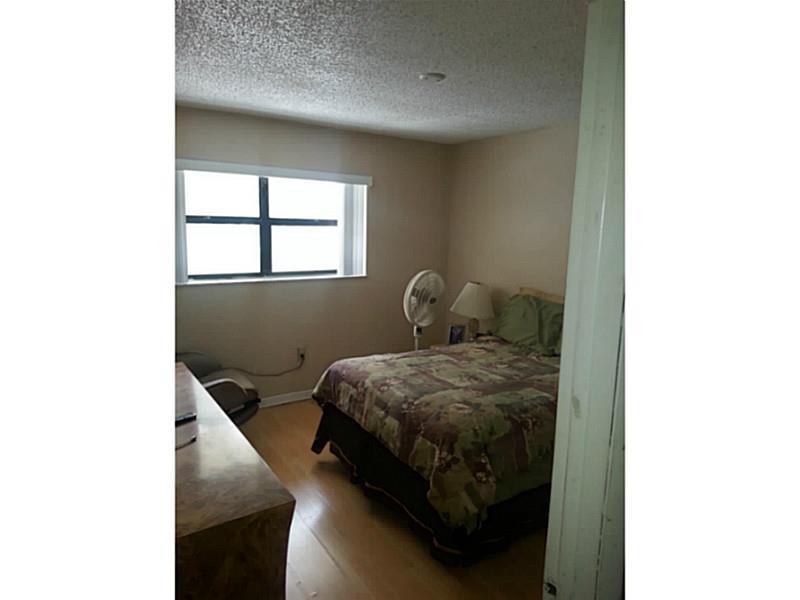 MILLER VILLAS CONDO - Residential Lease