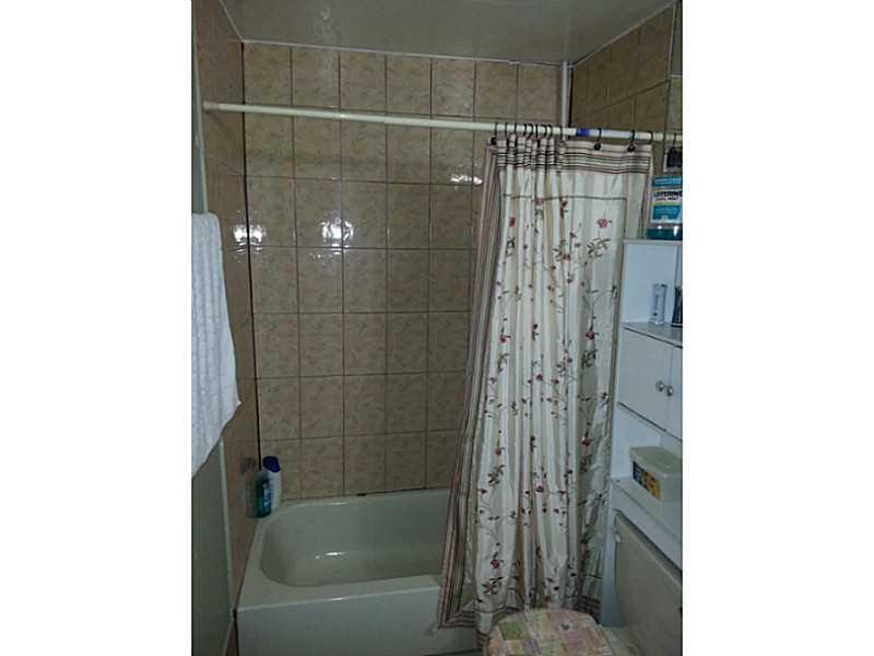 MILLER VILLAS CONDO - Residential Lease