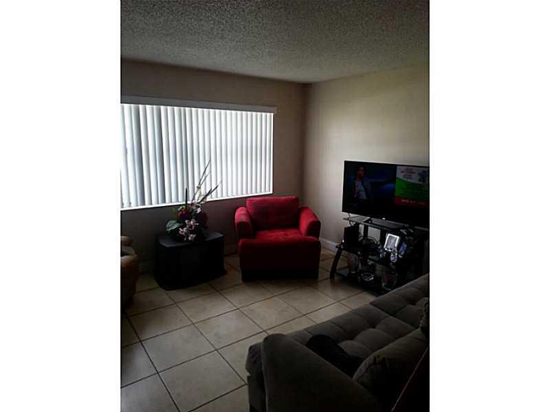 MILLER VILLAS CONDO - Residential Lease