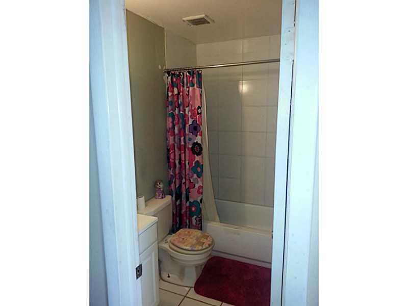 MILLER VILLAS CONDO - Residential Lease