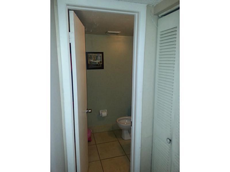 MILLER VILLAS CONDO - Residential Lease