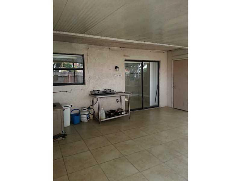 MILLER VILLAS CONDO - Residential Lease