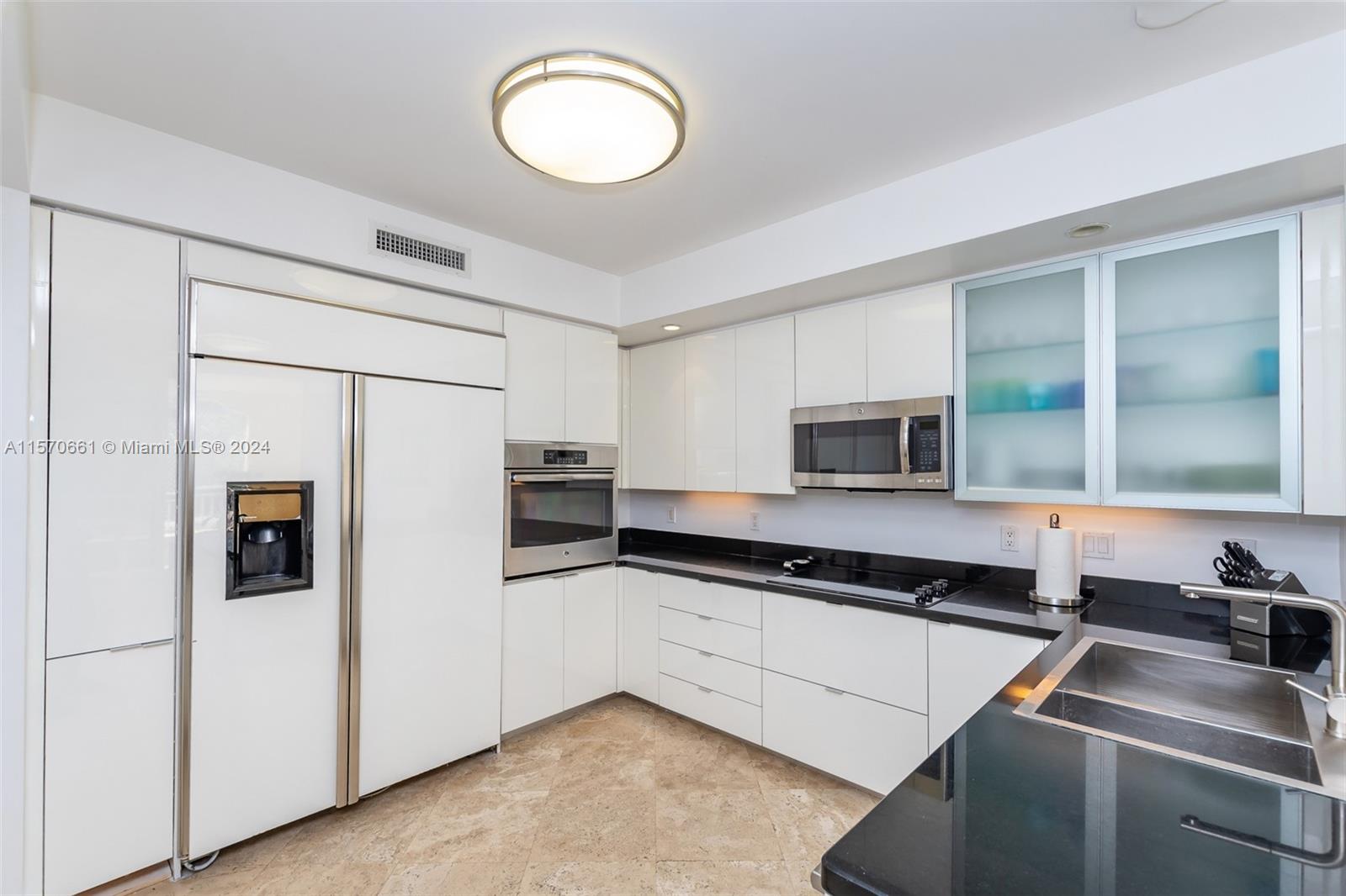 Lake Tower Condo - Residential