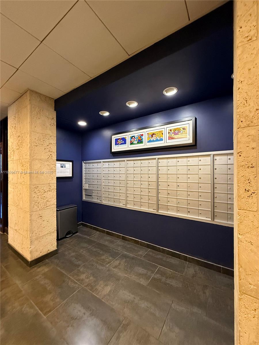 BONAVISTA CONDO - Residential