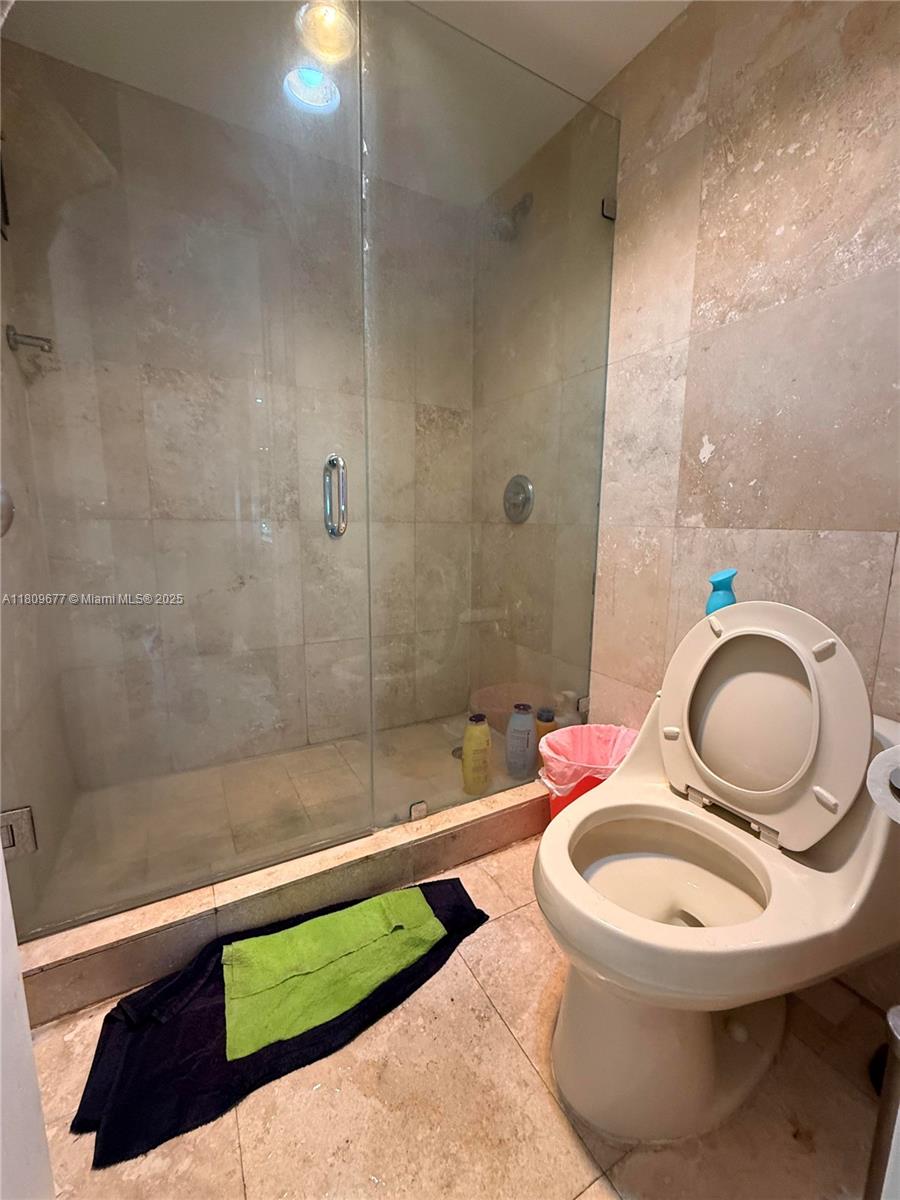 BONAVISTA CONDO - Residential