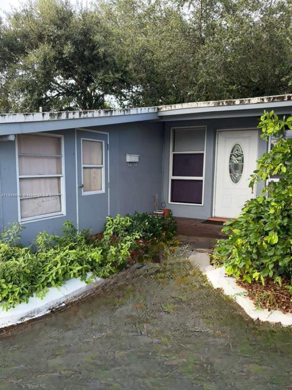 Photo of 7111 Taft Street, Hollywood, FL 33024 (MLS # A11884691)