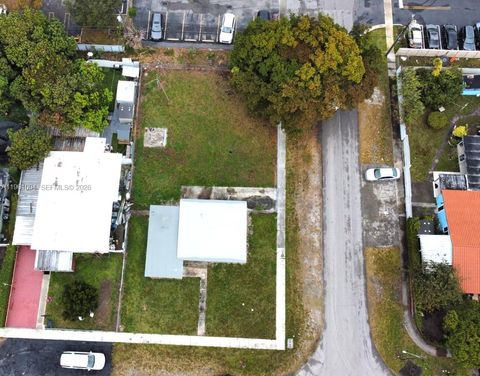 Photo of 691 E 48th St, Hialeah, FL 33013 (MLS # A11961004)