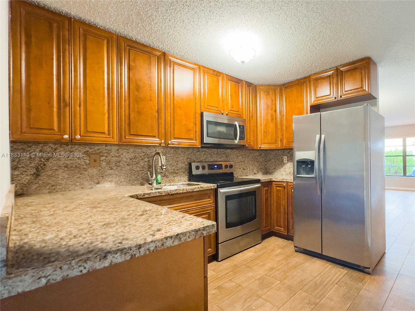 UNIVERSITY COURTS SUB - Residential Lease