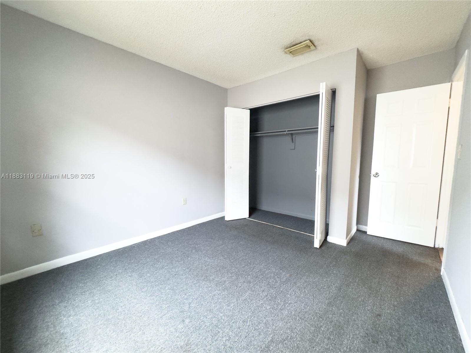 UNIVERSITY COURTS SUB - Residential Lease