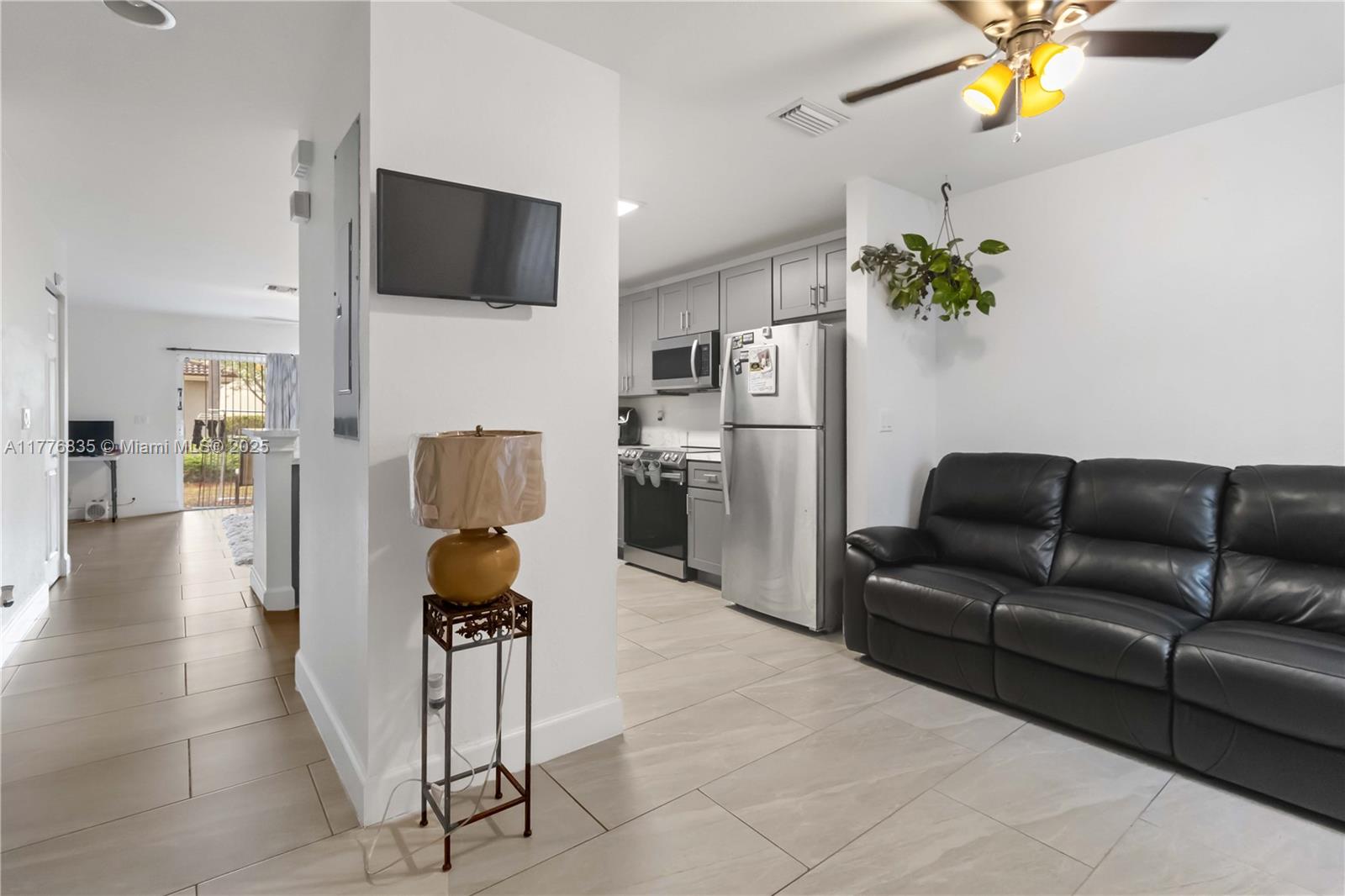 WALDMAN PLAT - Residential