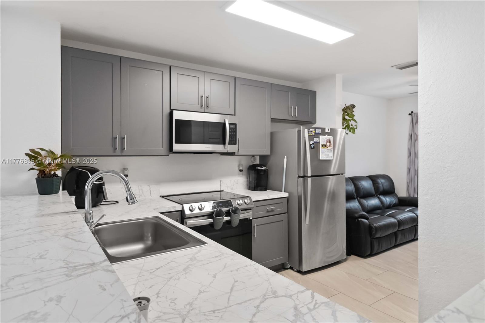 WALDMAN PLAT - Residential